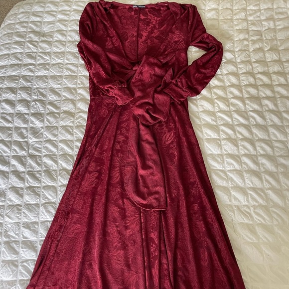 Zara burgundy blogger favorite front tie jacquard midi dress - Picture 7 of 11